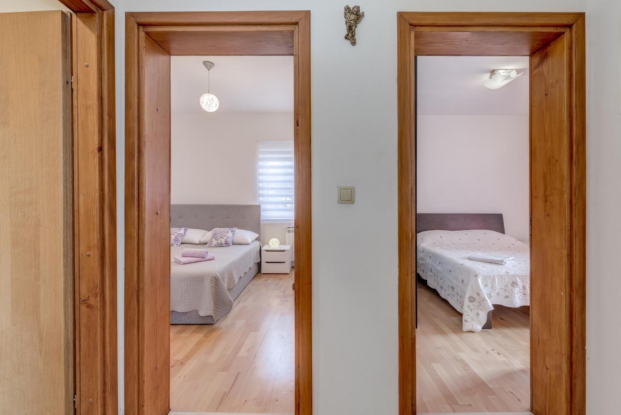 Apartment Krilo Jesenice ภายนอก รูปภาพ