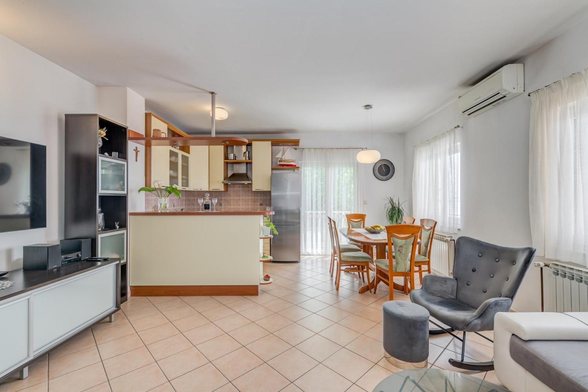 Apartment Krilo Jesenice ภายนอก รูปภาพ